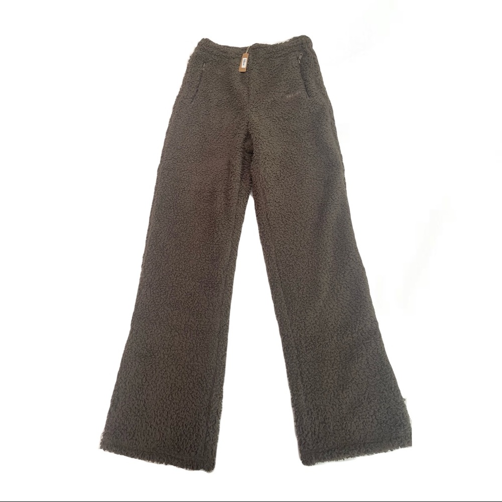 Skims Teddy Track Pant in Amethyst